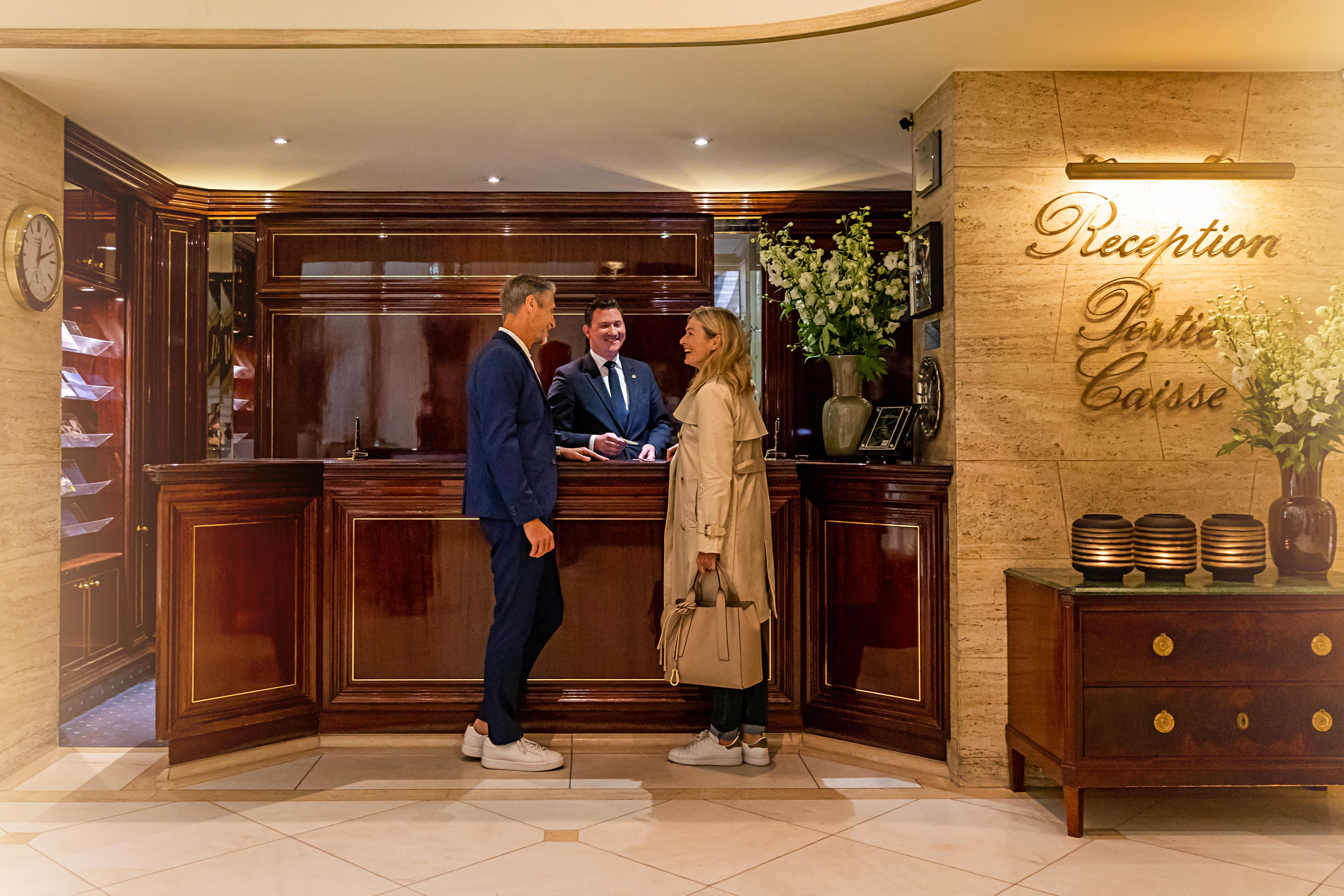 Excelsior Hotel Ernst Am Dom โคโลญ ภายนอก รูปภาพ Reception